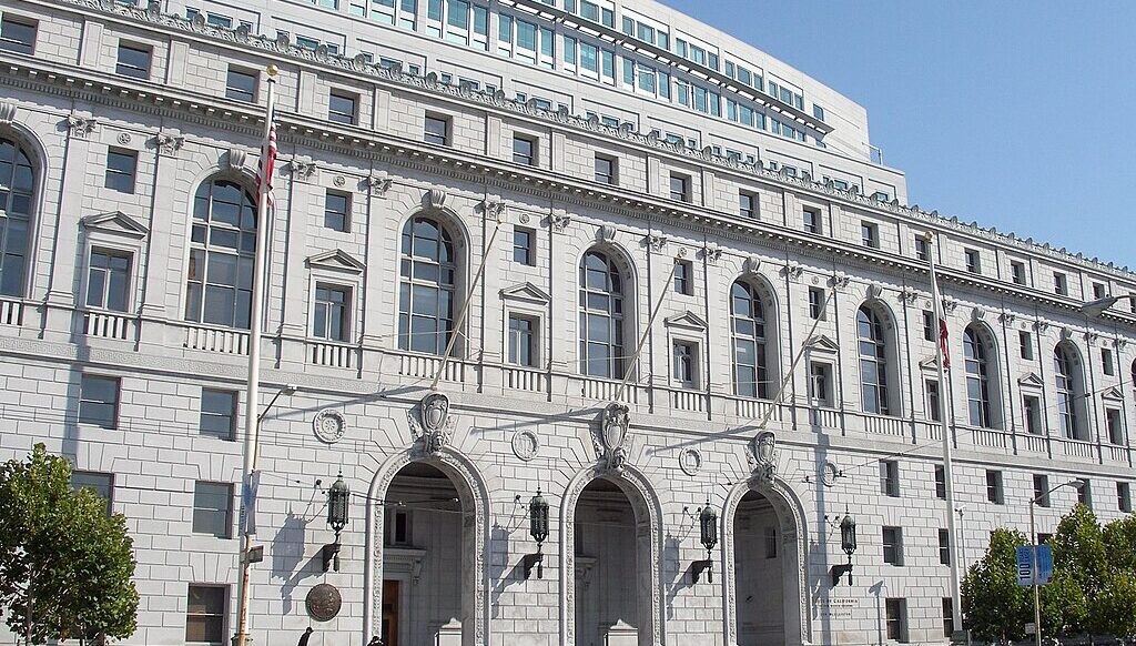 The Earl Warren Building and Courthouse (former California State Building) — at Civic Center Plaza in the San Francisco Civic Center, California, home to the Supreme Court of California and the Court of Appeal for the First Appellate District. Image credit: Coolcaesar, CC BY-SA 3.0 via Wikimedia Commons.